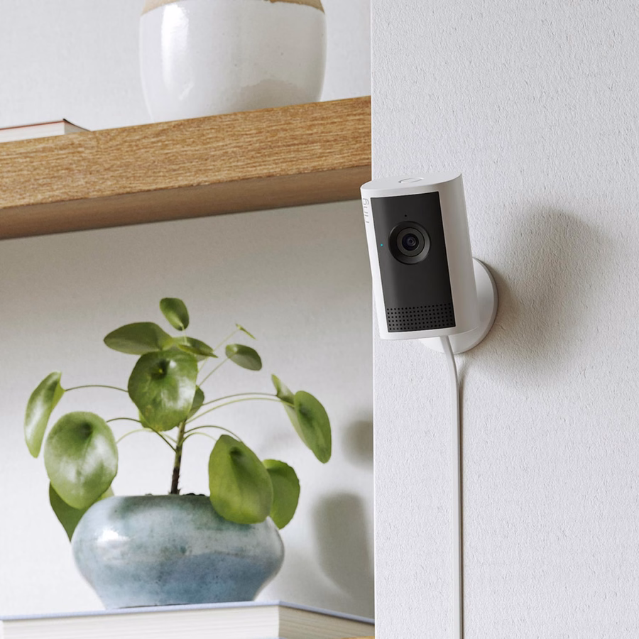 Indoor Cam Plus met Retinal 2K